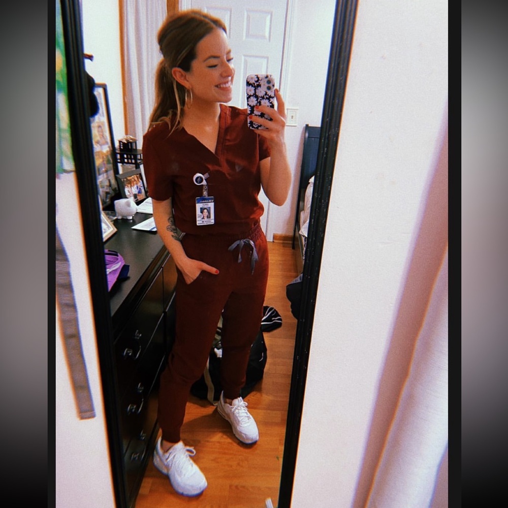 Figs Wine Matching Set Top and Joggers